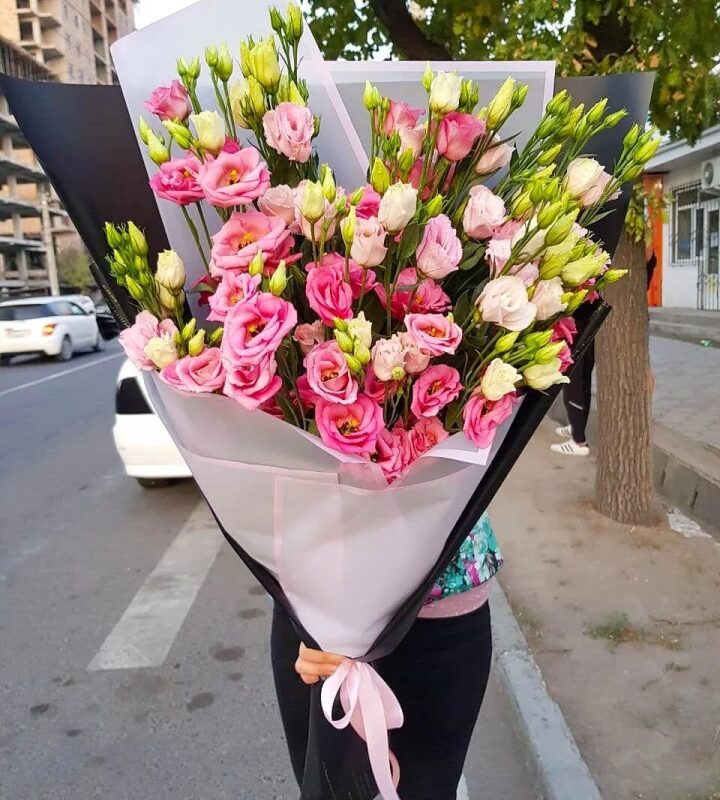 25 Розовых Эустом