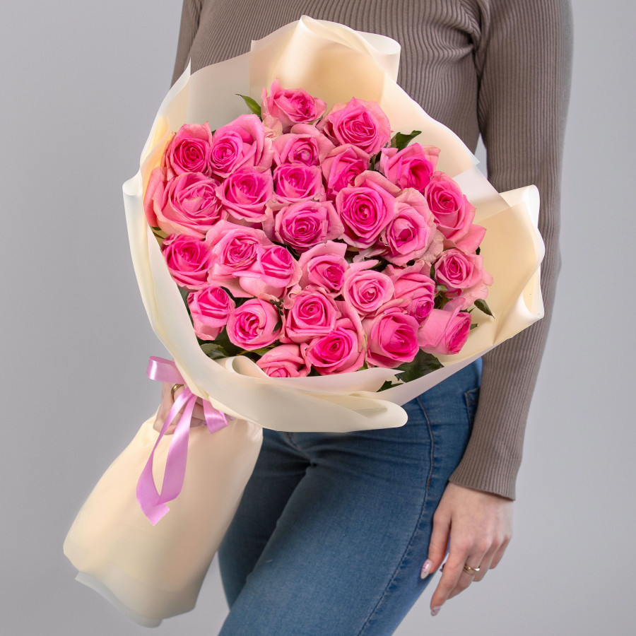 25 Ярко-Розовых Роз (70 см.)